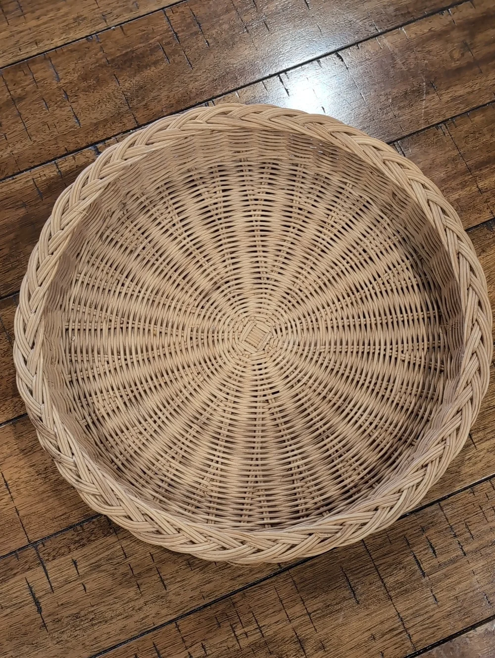 Vintage Round Rattan/Wicker Nesting Trays Set Of 2 18